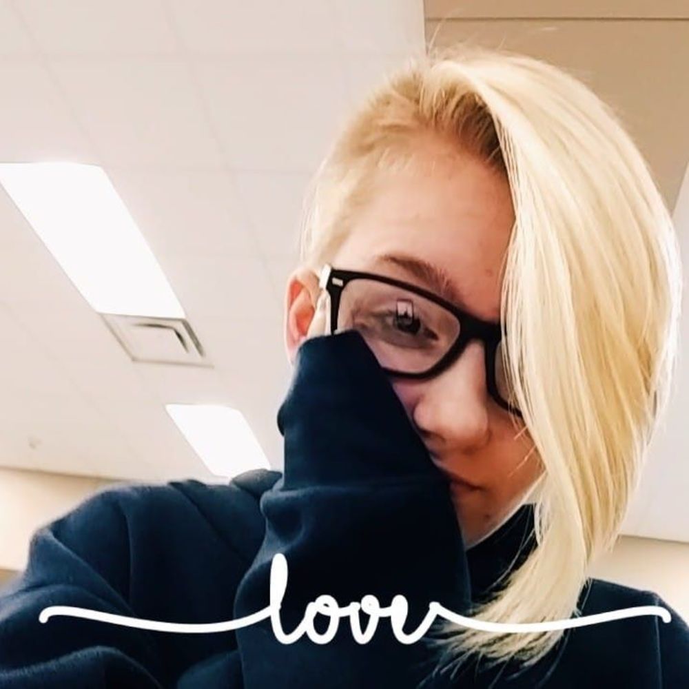 Meet your Posher, Maurine